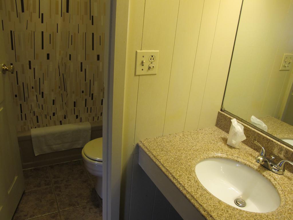 Macaluso'S At The Lantern Lodge Jim Thorpe Chambre photo